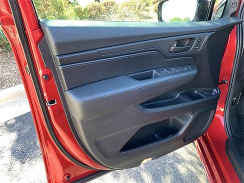 Used 2025 Honda Odyssey Sport-L image 17