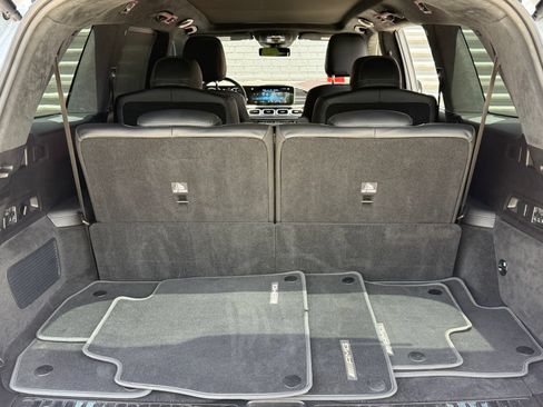 Used 2023 Mercedes-Benz GLS 580 4MATIC image 34