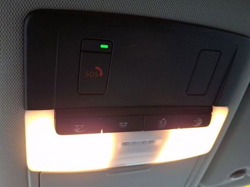 Used 2023 Nissan Rogue SV image 23