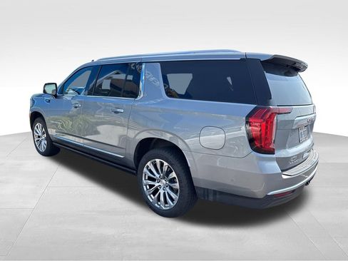 Used 2023 GMC Yukon XL Denali w/ Denali Reserve Package AWD/4WD image 7