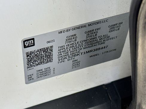 Used 2021 GMC Yukon SLT w/ SLT Premium Package AWD/4WD image 12