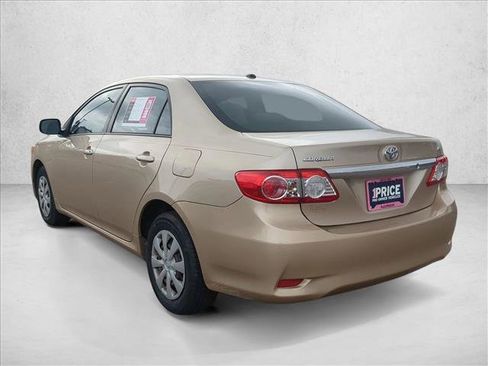 Used 2011 Toyota Corolla LE image 8