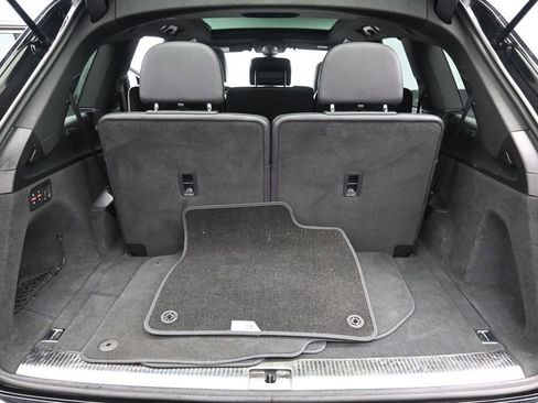Used 2017 Audi Q7 3.0T Premium Plus w/ Premium Plus Package AWD/4WD image 33