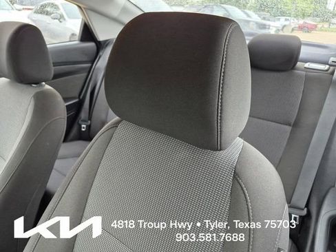 Used 2020 Hyundai Accent SE FWD image 15