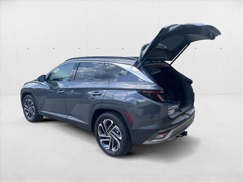 New 2025 Hyundai Tucson Limited image 2