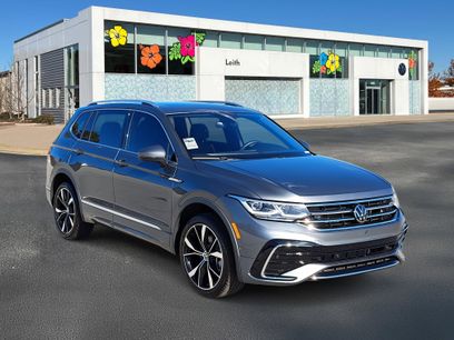 Certified 2024 Volkswagen Tiguan SEL R-Line