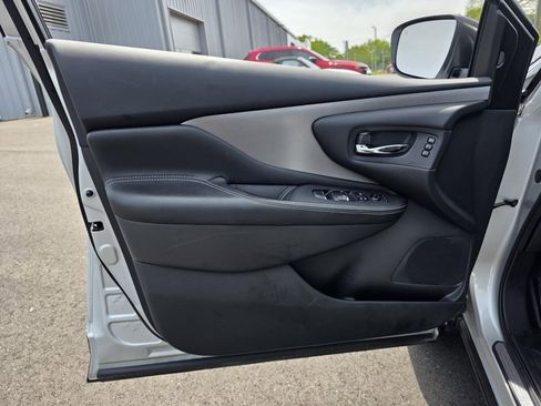 Used 2024 Nissan Murano SL w/ Cargo Package AWD/4WD image 11