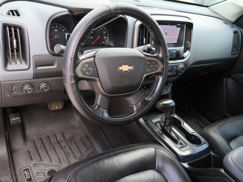 Used 2018 Chevrolet Colorado Z71 AWD/4WD image 12