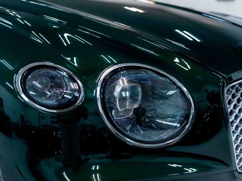 Used 2022 Bentley Continental GT V8 image 20