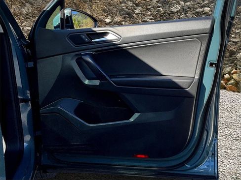 Used 2021 Volkswagen Tiguan SEL image 22