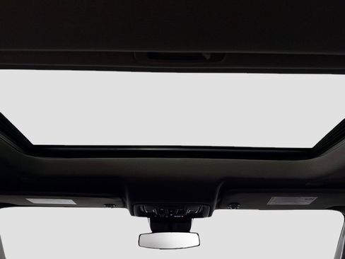 Used 2022 Chevrolet Silverado 1500 LT Trail Boss w/ Convenience Package II image 22