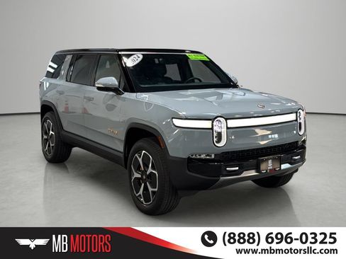 Used 2024 Rivian R1S Adventure AWD/4WD image 5