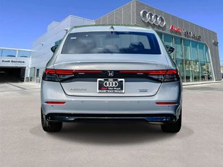Used 2025 Honda Accord Touring video 3
