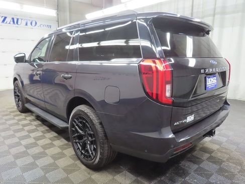 Used 2025 Ford Expedition Active AWD/4WD image 6