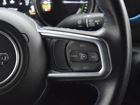 Used 2021 Jeep Wrangler Unlimited Rubicon 4xe image 13