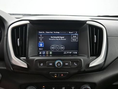 Used 2024 GMC Terrain SLE FWD image 17