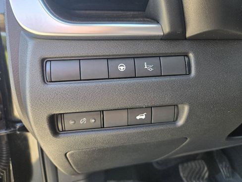 Used 2023 Nissan Rogue Platinum w/ Platinum Premium Package AWD/4WD image 16