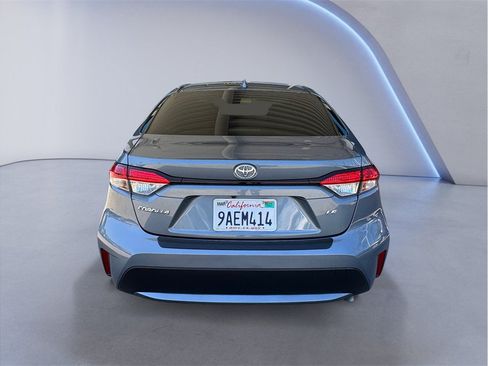 Used 2022 Toyota Corolla LE w/ Carpet Mat Package (TMS) FWD image 5