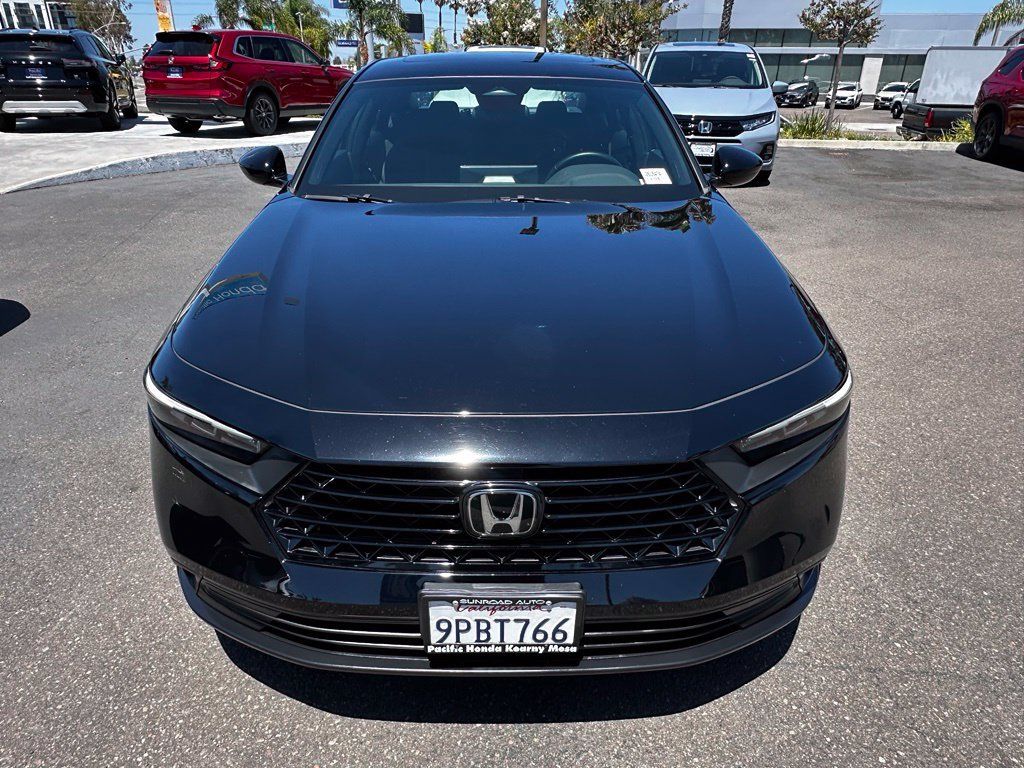 Used 2024 Honda Accord Sport image 3
