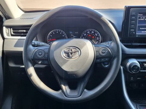 Used 2021 Toyota RAV4 XLE w/ Convenience Package FWD image 31
