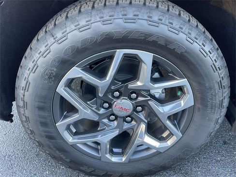 New 2026 GMC Sierra 1500 SLT w/ SLT Premium Plus Package image 6