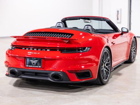 Used 2024 Porsche 911 Cabriolet AWD/4WD image 10