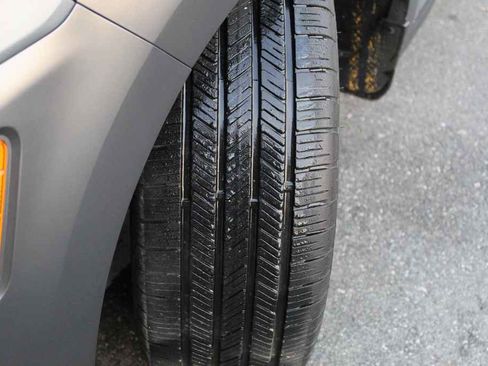 Used 2021 Hyundai Kona Limited w/ Cargo Package image 27