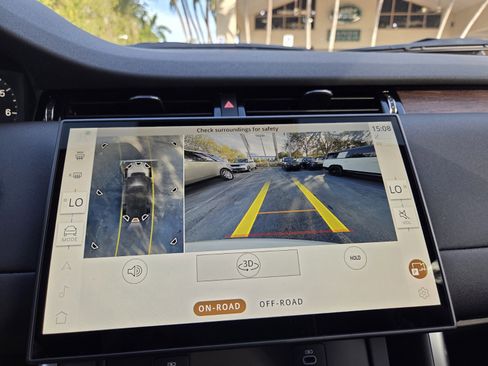 New 2025 Land Rover Discovery Sport S image 17