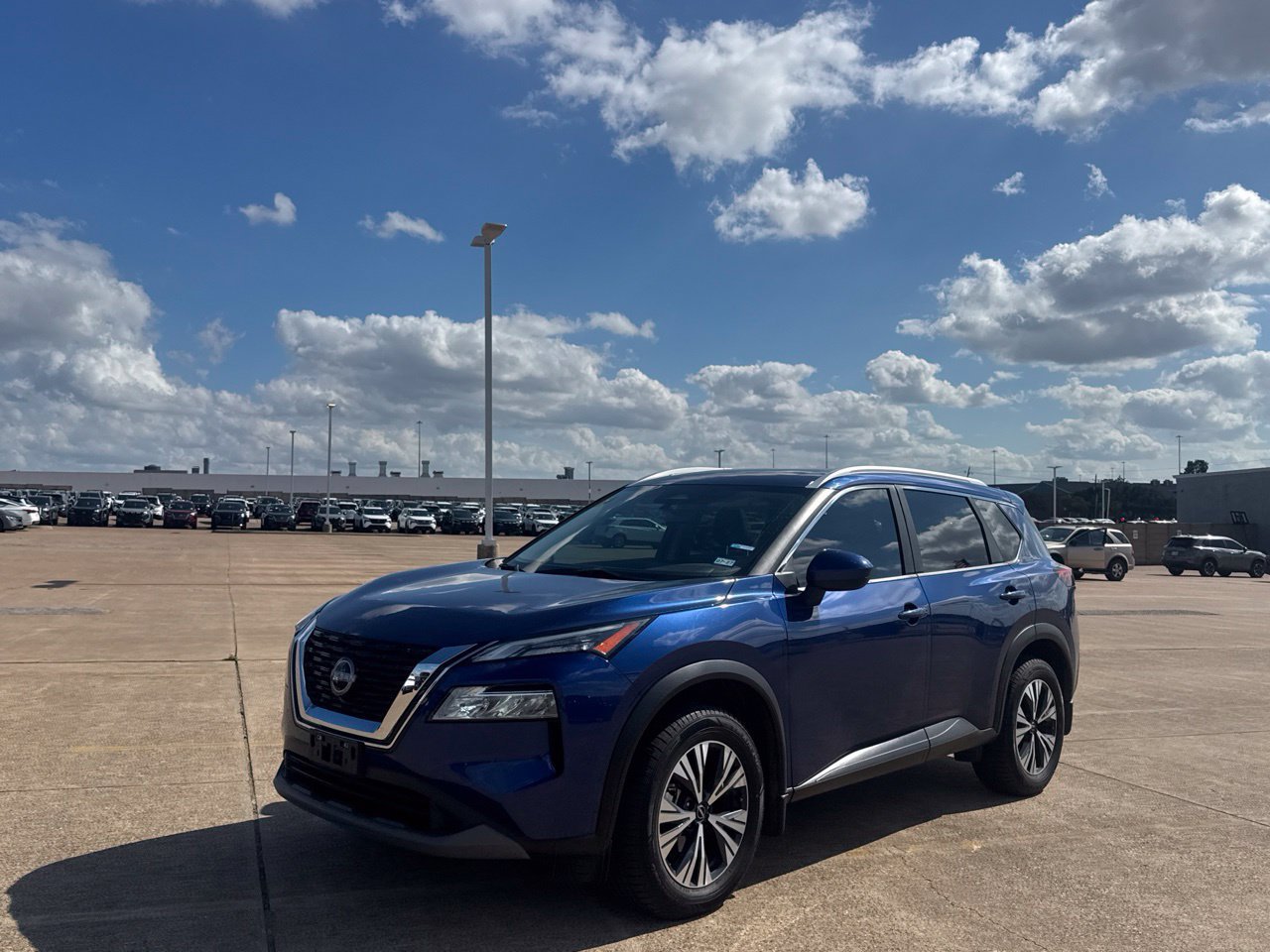 Certified 2023 Nissan Rogue SV w/ SV Premium B Package FWD image 11