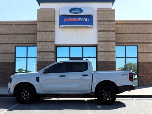 New 2026 Ford Ranger XLT w/ Equipment Group 301A High AWD/4WD image 9