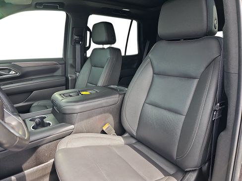 Used 2023 Chevrolet Tahoe Z71 w/ Luxury Package AWD/4WD image 12