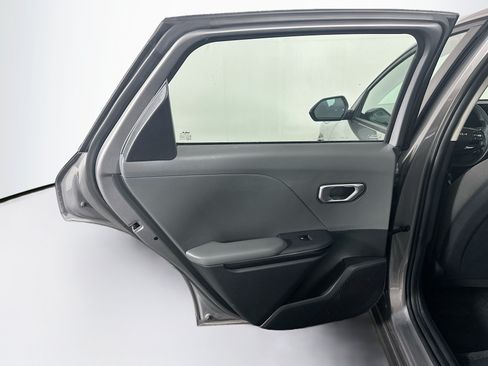 Used 2025 Kia K4 FWD image 26