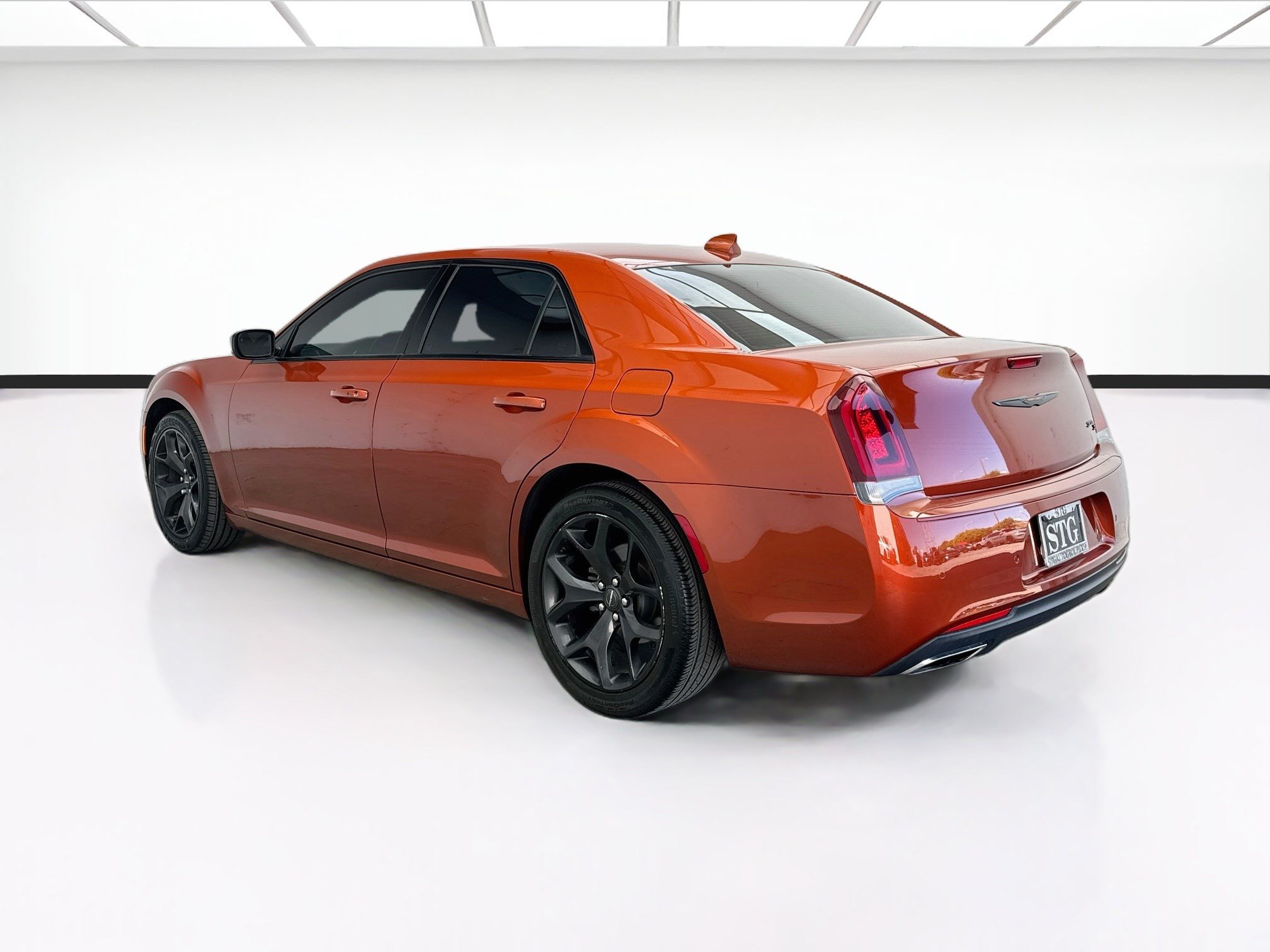 Used 2021 Chrysler 300 S RWD image 6