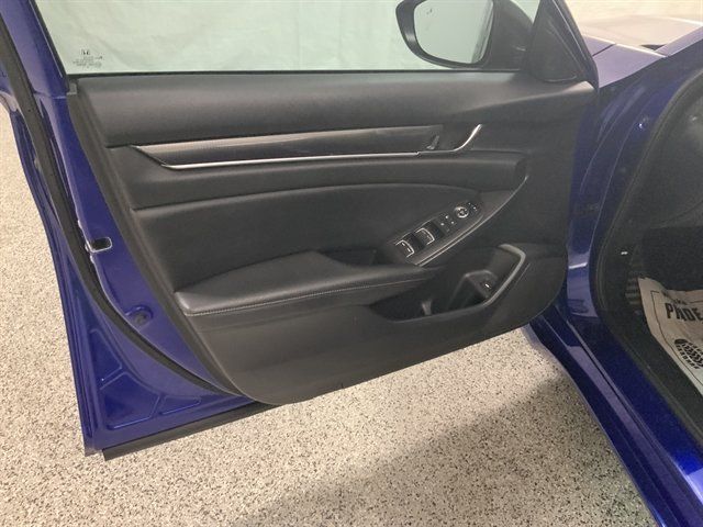Used 2021 Honda Accord Sport image 14