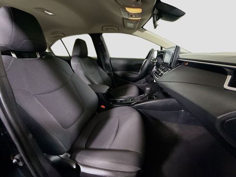 Used 2022 Toyota Corolla LE FWD image 28