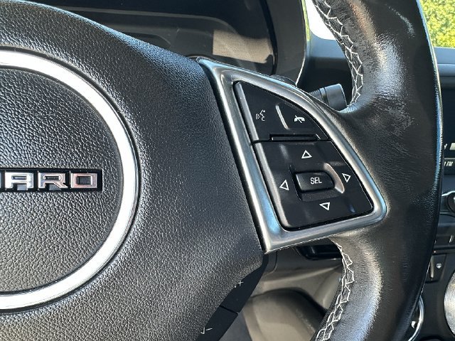 Used 2018 Chevrolet Camaro LT RWD image 17