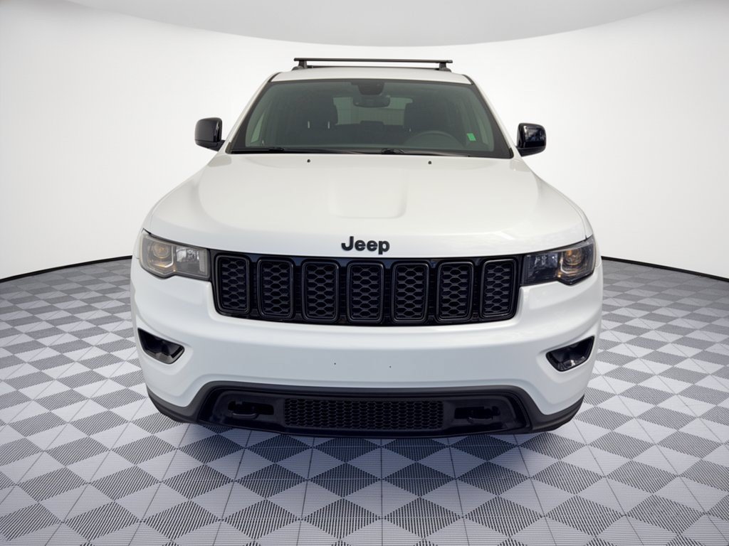 Used 2019 Jeep Grand Cherokee Laredo RWD image 6