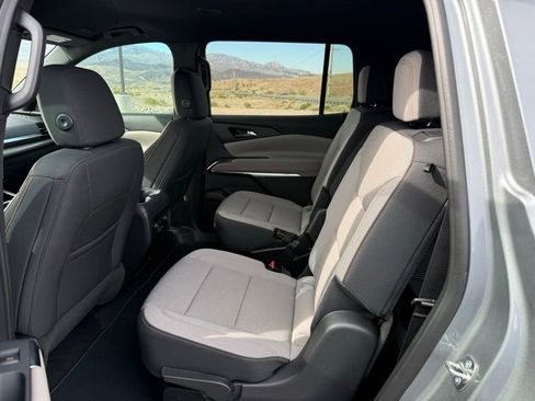 New 2026 Chevrolet Traverse LT FWD image 21