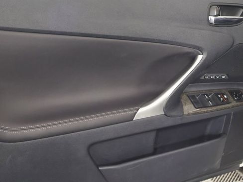 Used 2014 Lexus IS 250C 250 w/ Luxury Package image 36