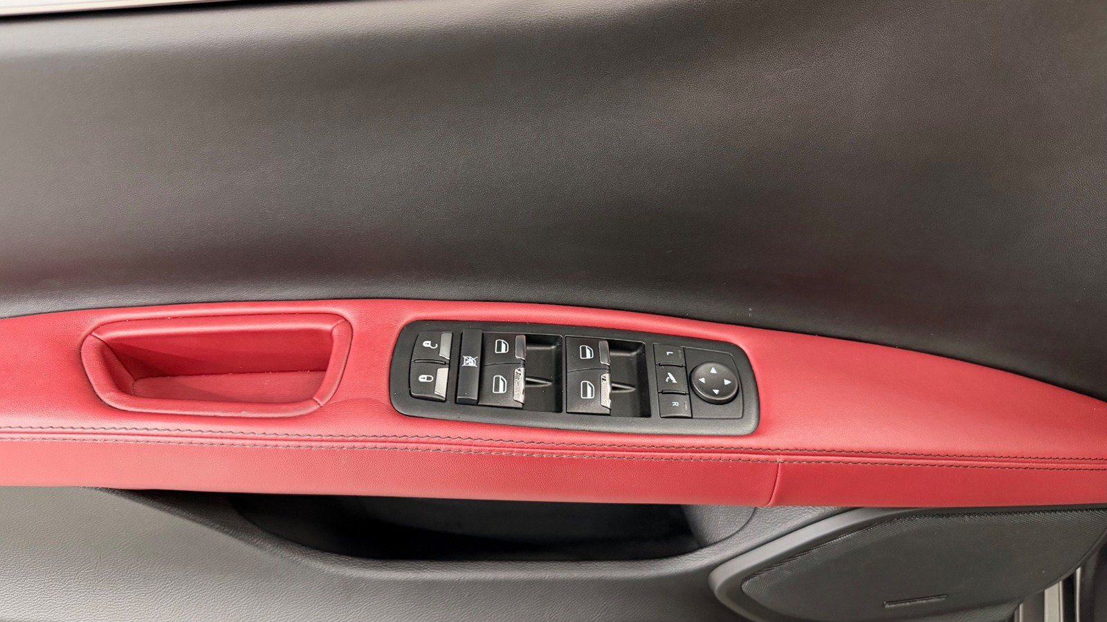 Used 2017 Maserati Ghibli S Q4 AWD/4WD image 25