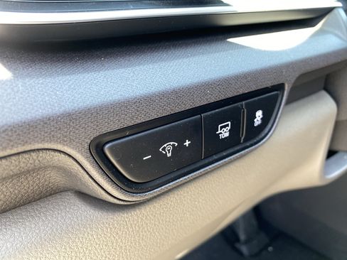 Used 2025 Kia Carnival EX FWD image 22