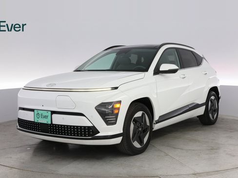 Used 2024 Hyundai Kona Limited image 2