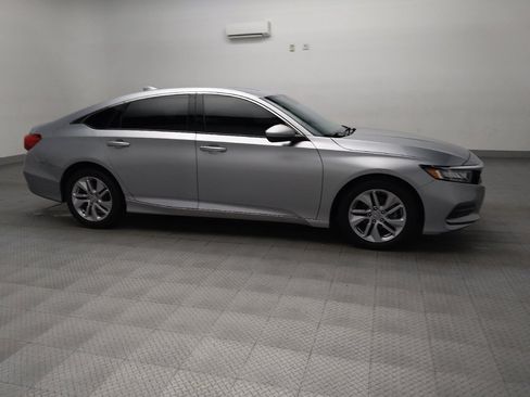 Used 2020 Honda Accord LX image 11