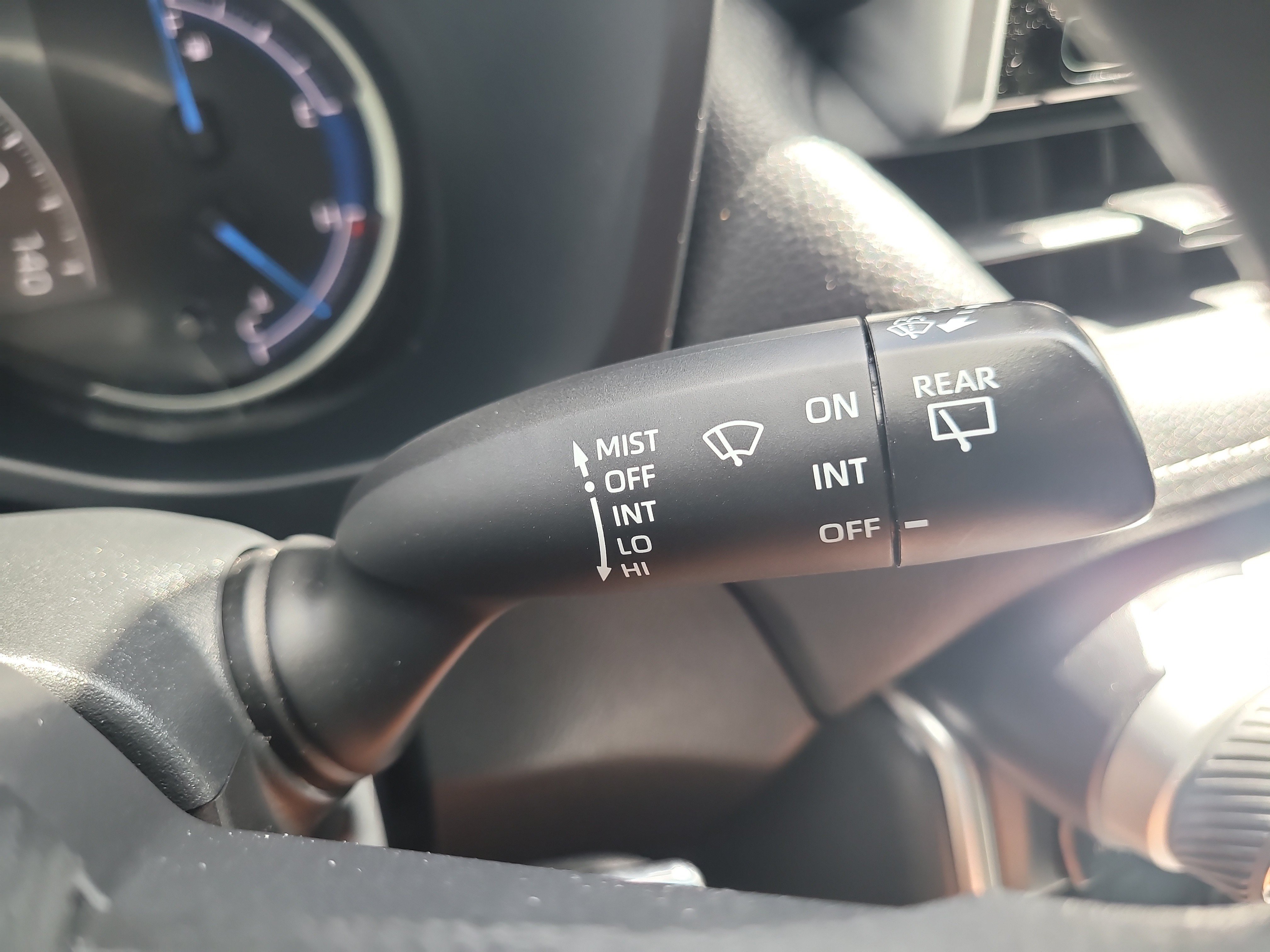 Certified 2025 Toyota RAV4 LE AWD/4WD image 29