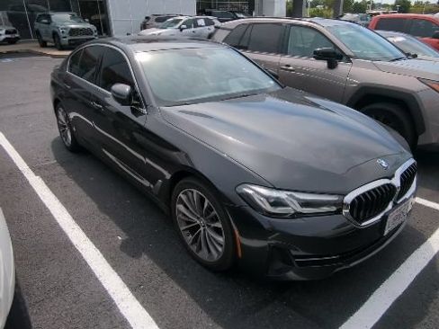 Used 2021 BMW 540i xDrive w/ Executive Package AWD/4WD image 3