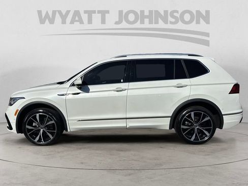 Used 2024 Volkswagen Tiguan SEL R-Line AWD/4WD image 2