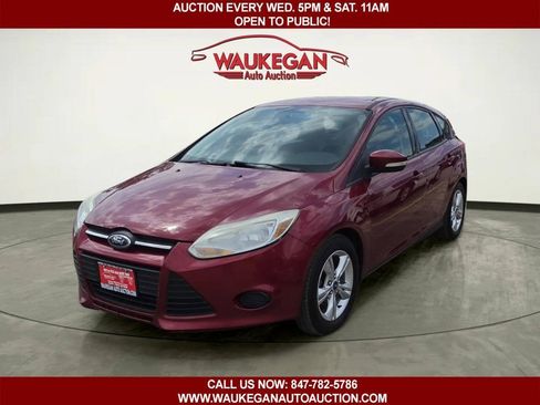 Used 2013 Ford Focus SE w/ SE Winter Pkg FWD image 1