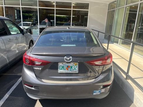 Used 2016 MAZDA MAZDA3 i Grand Touring FWD image 5