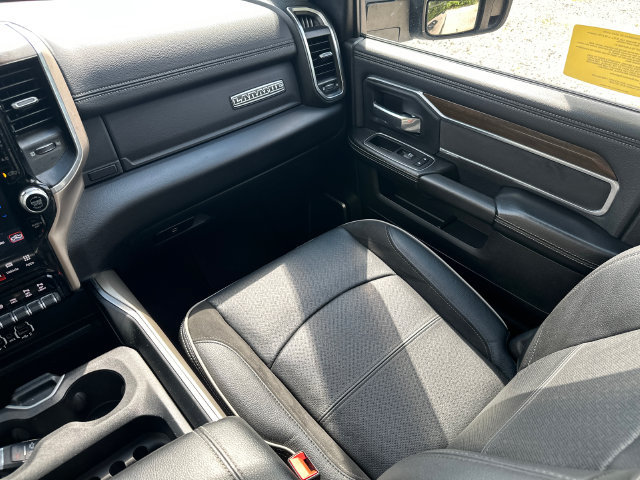 Used 2023 RAM 3500 Laramie AWD/4WD image 23