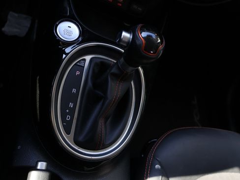 Used 2018 Kia Soul ! image 31